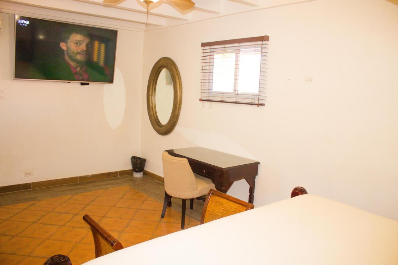 Altamont West Hotel Montego Bay Eksteriør billede