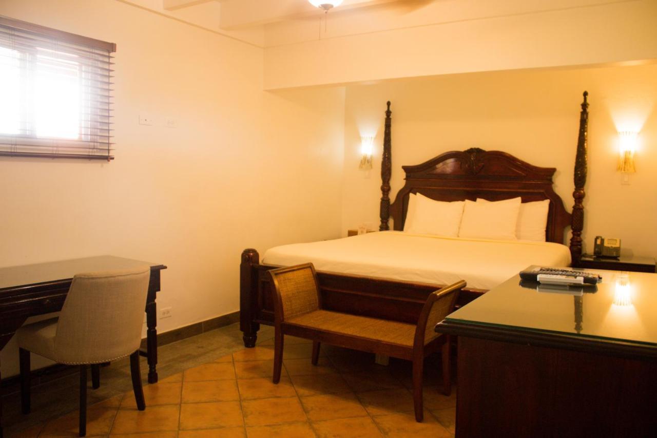 Altamont West Hotel Montego Bay Eksteriør billede