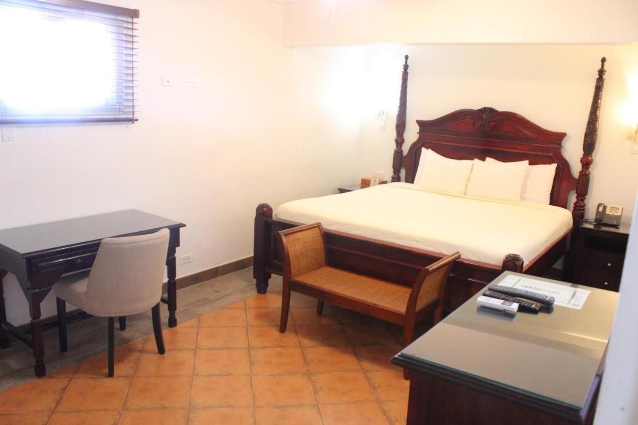 Altamont West Hotel Montego Bay Eksteriør billede