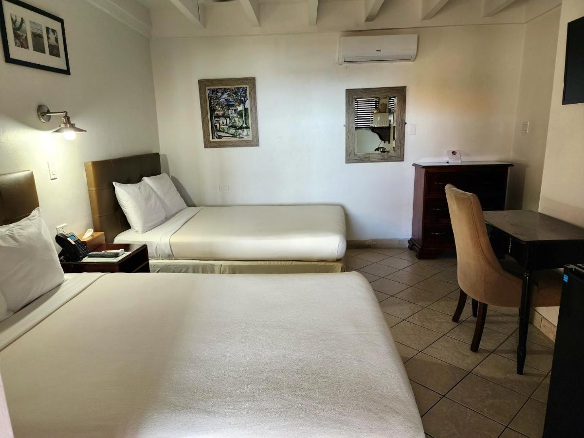 Altamont West Hotel Montego Bay Eksteriør billede