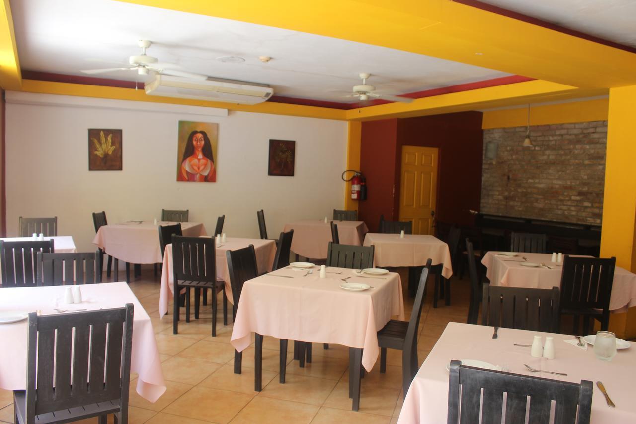 Altamont West Hotel Montego Bay Eksteriør billede